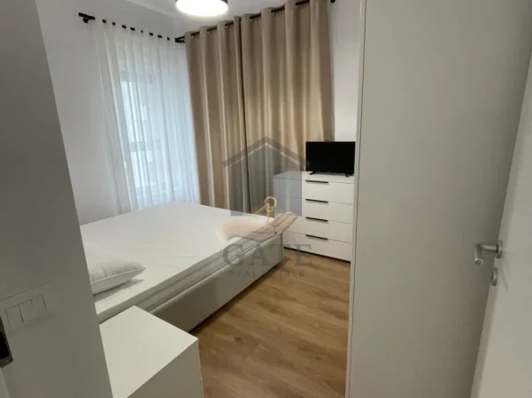 Tirane, jepet me qera 2+1 Kati 5, 80 m² 550 € (Ali Demi)