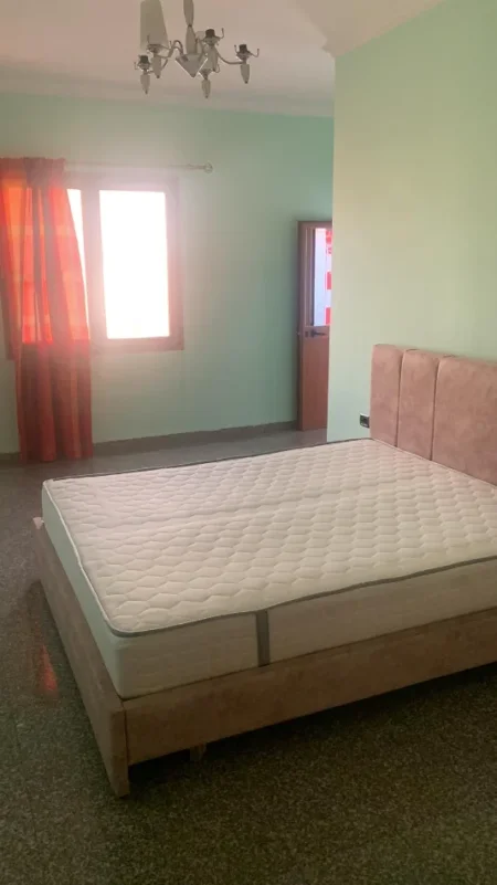 Tirane, jap me qera Vile 2+1+Aneks+Ballkon , 40.000 € (Shaban duka)