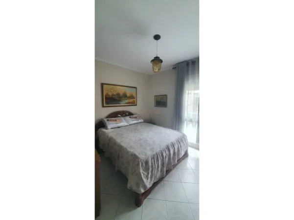 Tirane, jepet me qera apartament 2+1 Kati 3, 100 m² 600 € 