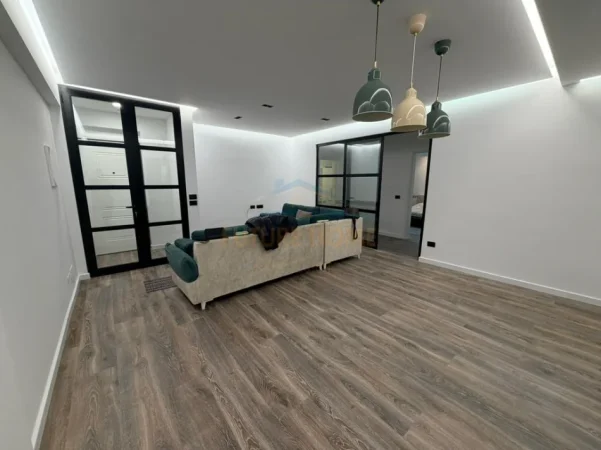 Shqiperi, shes apartament 2+1 Kati 6, 112 m² 210.000 € (Laprake)