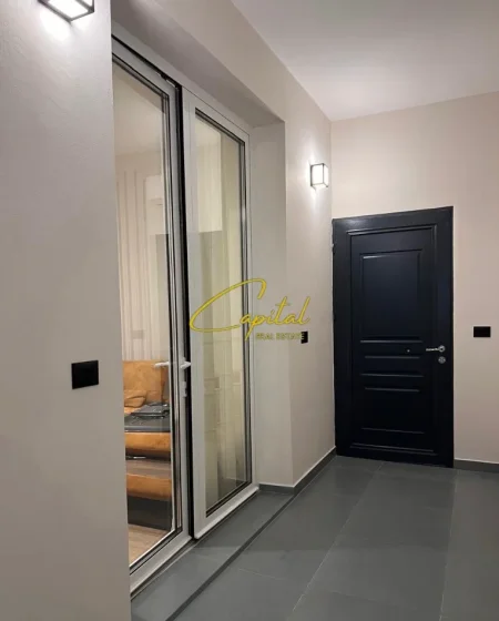 Tirane, jepet me qera apartament 1+1 Kati 1, 70 m² 600 € (RRUGA MINE PEZA)