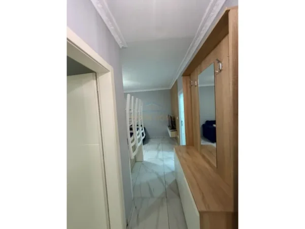 Tirane, shes apartament 2+1 Kati 3, 90 m² 220.000 € (Rruga e Barrikadave, Tiranë)