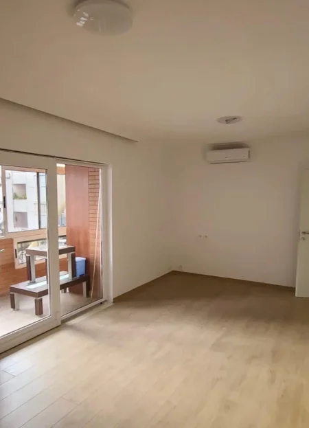 Tirane, jepet me qera apartament 2+1+Ballkon Kati 3, 88 m² 1.200 € 