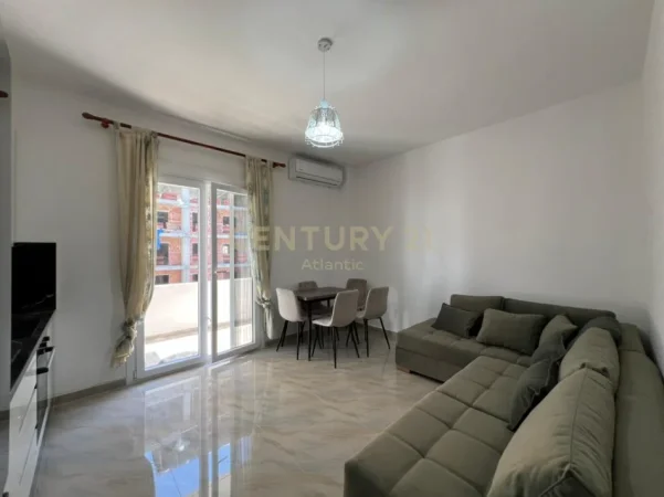 Durres, jepet me qera apartament 1+1 Kati 4, 52 m² 300 € (Golem)