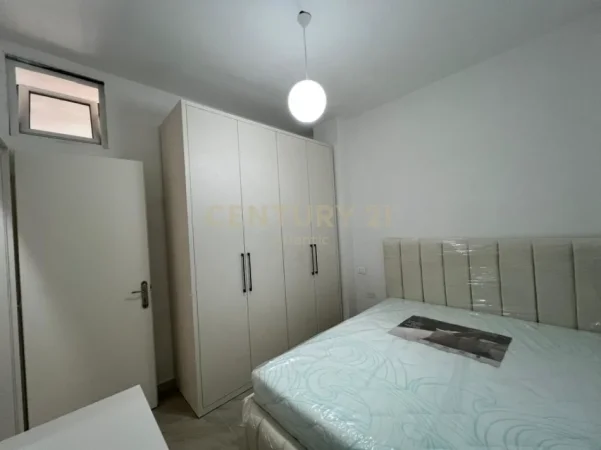 Durres, jepet me qera apartament 1+1 Kati 4, 52 m² 300 € (Golem)