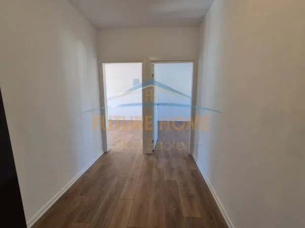 Tirane, shitet apartament 1+1 Kati 5, 58 m² 93.000 € (Oxhaku)