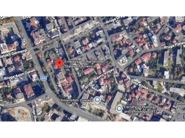 Tirane, jepet me qera ambjent biznesi Kati 1, 240 m² 3.000 € 