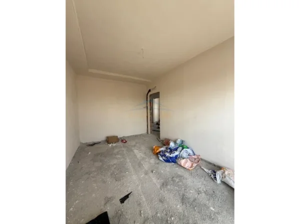 Tirane, shes apartament 3+1 Kati 3, 127 m² 202.928 € (Porcelan , Tirane)