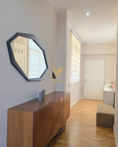 Tirane, shitet apartament+verande | Penthouse 2+1+Ballkon Kati 6, 174 m² 270.000 € (LIQENI I THATE)