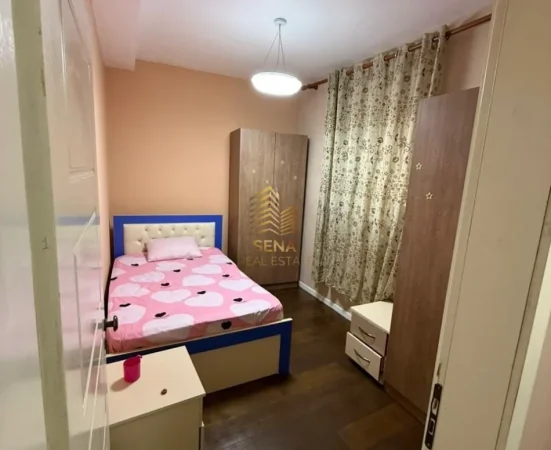 Tirane, jepet me qera apartament 2+1 Kati 1, 85 m² 500 € (Ali Demi)