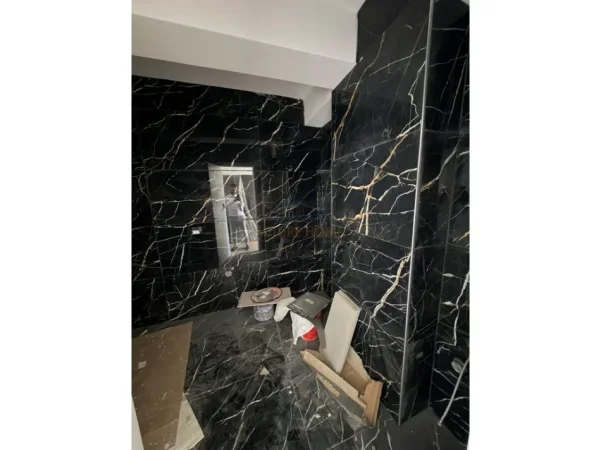 Tirane, shitet apartament 3+1+Ballkon Kati 5, 132 m² 237.000 € 