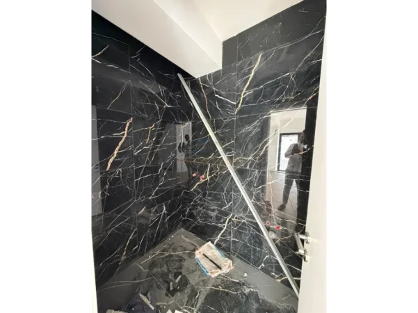Tirane, shitet apartament 3+1+Ballkon Kati 5, 132 m² 237.000 € 