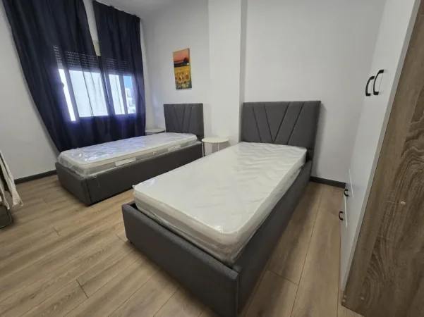 Tirane, shitet apartament 2+1 Kati 5, 82 m² 185.000 € (Kristal Center)