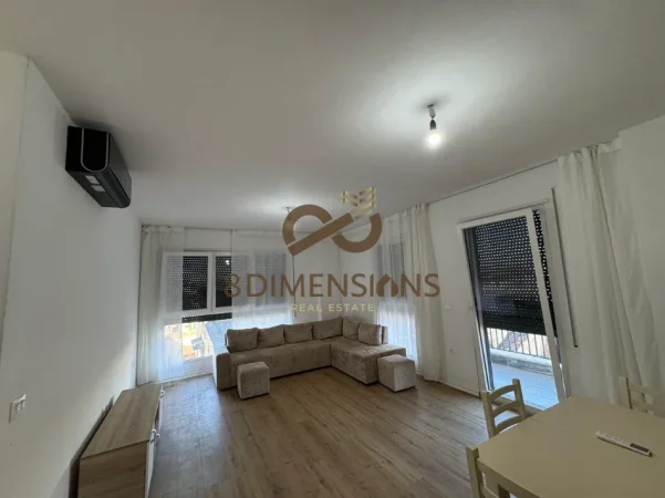 Tirane, jepet me qera apartament 2+1+Ballkon Kati 2, 100 m² 600 € (don bosko)