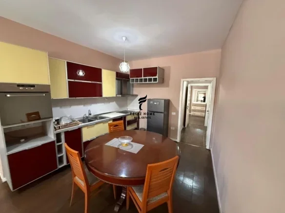 Tirane, jepet me qera apartament 2+1 Kati 2, 90 m² 500 € (TREGU ELEKTRIK)