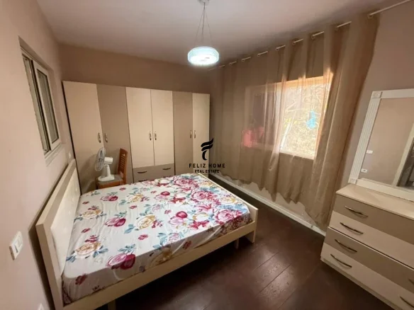 Tirane, jepet me qera apartament 2+1 Kati 2, 90 m² 500 € (TREGU ELEKTRIK)