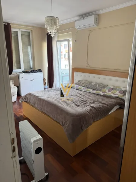Tirane, shitet apartament 2+1+Ballkon Kati 7, 103 m² 165.000 € (UNAZA E RE)