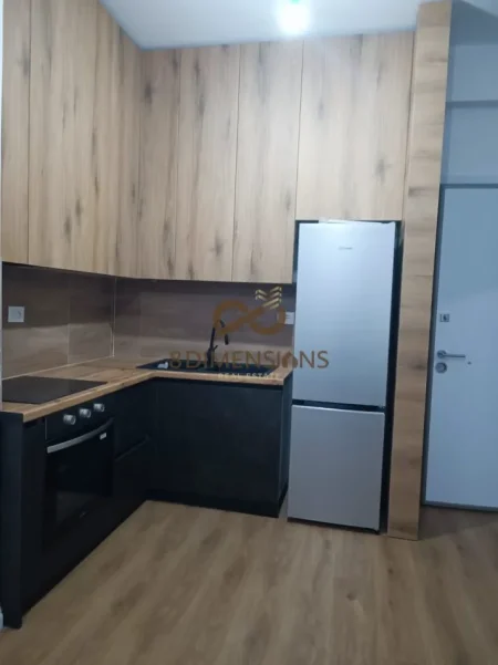 Tirane, jepet me qera apartament 1+1 Kati 2, 56 m² 400 € (shkoze)