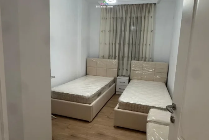Tirane, jepet me qera apartament 2+1 Kati 2, 85 m² 940 € (Rruga Islam Alla)