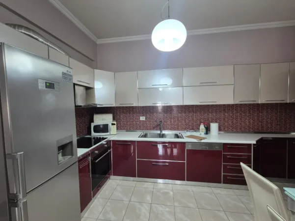 Tirane, shitet apartament 2+1 Kati 5, 87 m² 240.000 € (Delijogji)