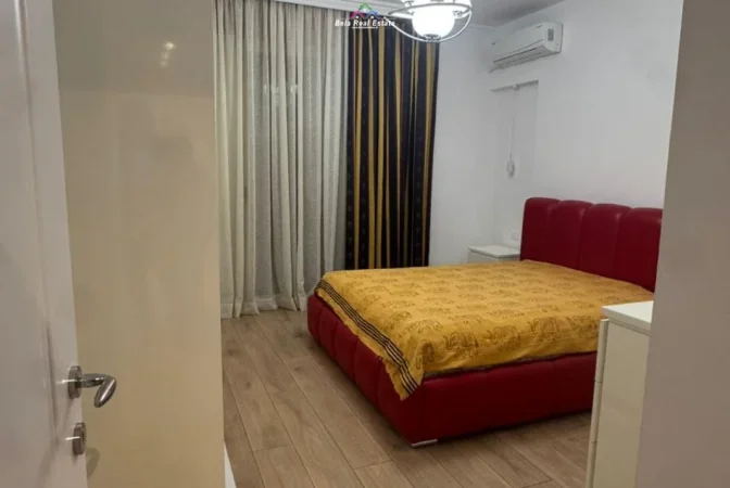 Tirane, jap me qera apartament 2+1 Kati 2, 85 m² 940 € (myslym shyr)