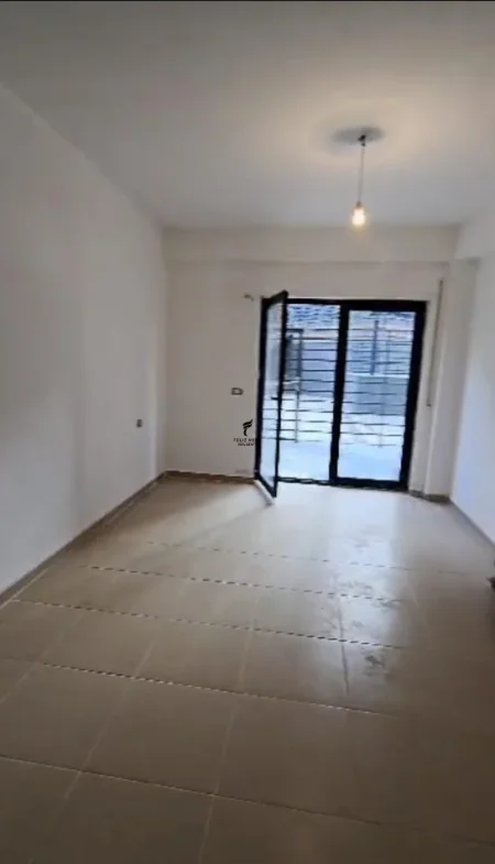 Tirane, shitet apartament 3+1 Kati 2, 170 m² 280.000 € (KODRA E DIELLIT)