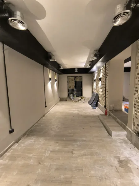 Tirane, jepet me qera dyqan Kati 0, 100 m² 1.000 € (VASIL SHANTO)