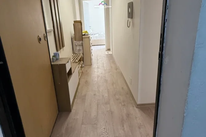 Tirane, jepet me qera apartament 1+1+Ballkon Kati 3, 67 m² 500 € (loni ligori)