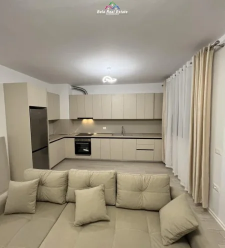 Tirane, jepet me qera apartament 2+1 Kati 9, 100 m² 625 € (Fusha e Aviacionit)