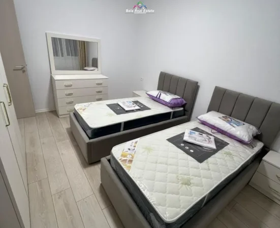 Tirane, jepet me qera apartament 2+1 Kati 9, 100 m² 625 € (Fusha e Aviacionit)