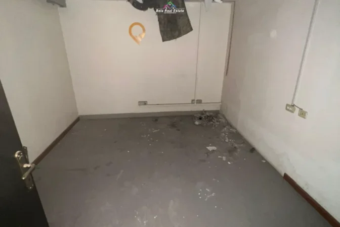 Tirane, jepet me qera ambjent biznesi Kati -1, 600 m² 6.000 € (sheshi willson)