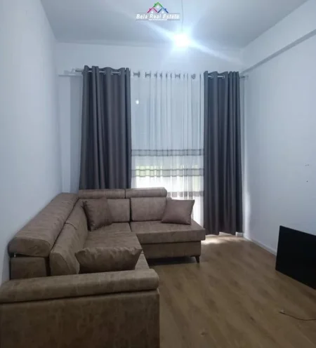 Tirane, jepet me qera apartament 1+1+Ballkon Kati 2, 54 m² 420 € (dalip topi)