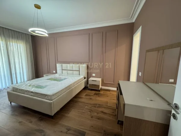 Tirane, jepet me qera apartament 2+1+Ballkon Kati 1, 104 m² 1.200 € (Vet Hospital)