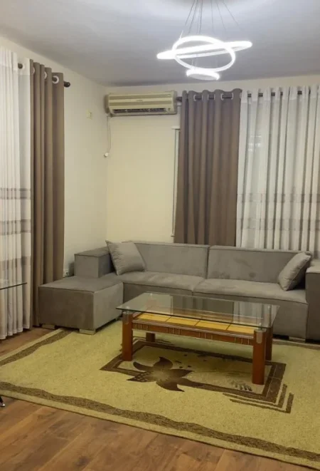 Tirane, jepet me qera apartament 2+1 Kati 6, 108 m² 630 € (jordan misja)