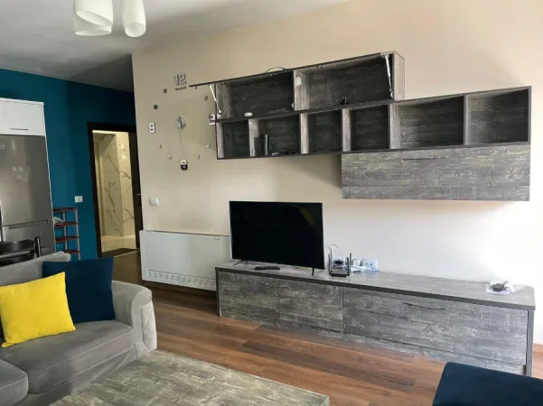 Tirane, jepet me qera apartament 2+1 Kati 4, 115 m² 850 € (Kopshti Zoologjik)