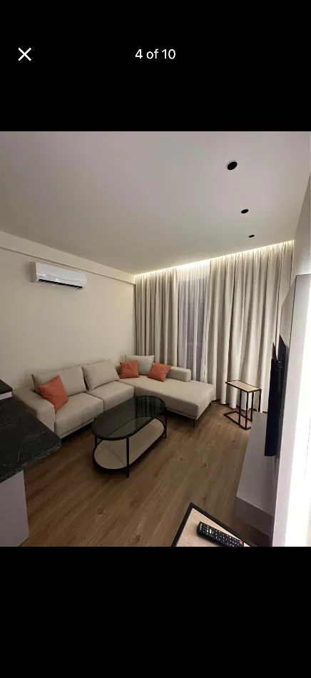 Tirane, jepet me qera apartament 1+1+Ballkon Kati 7, 55 m² 500 € (Rezidenca kaimi)