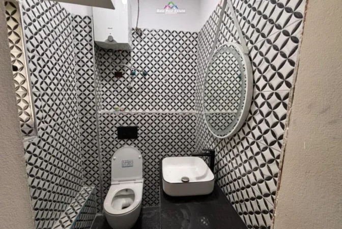 Tirane, jepet me qera ambjent biznesi Kati 0, 100 m² 401 € (vasil shanto)