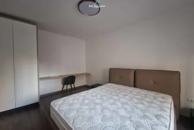 Tirane, jepet me qera apartament 1+1 Kati 2, 60 m² 620 € (21)