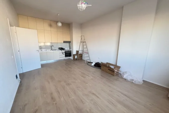 Tirane, jepet me qera zyre Kati 2, 1.500 m² 1.500 € (Rruga Shefqet Musaraj)