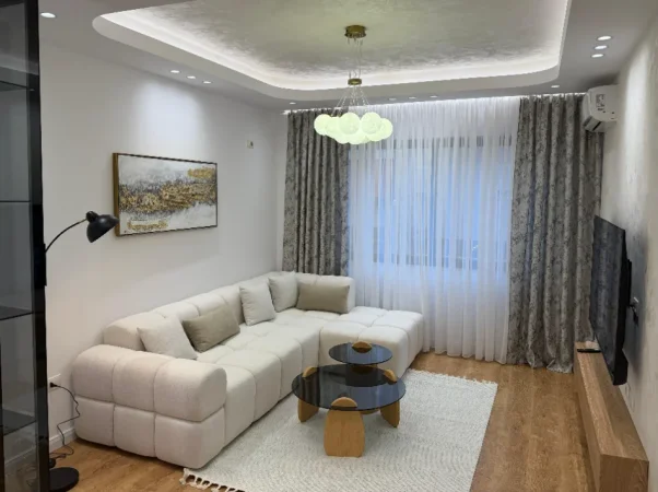 Tirane, shitet apartament 1+1 , 55 m² 109.000 € 