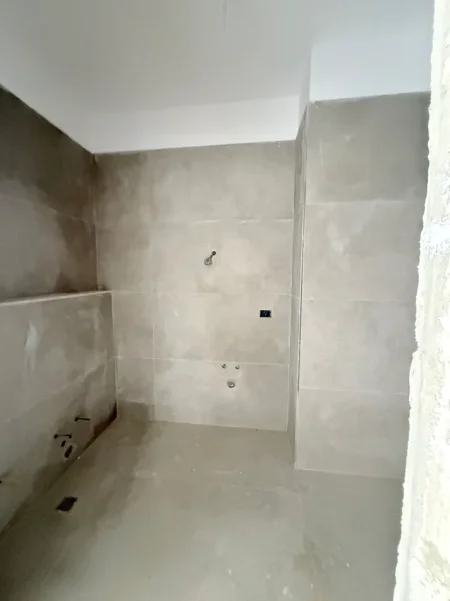 Tirane, shitet apartament 2+1 Kati 7, 97 m² 137.000 € (Paskuqan)