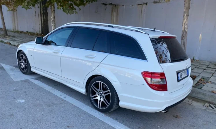 Mercedes Benc C klass 200 i 2008 benzine gaz gjendje perfekte automat portobagazh