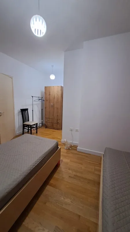 Tirane, jepet me qera apartament 2+1 , 111 m² 600 € 