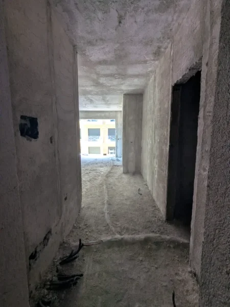 Vlore, shitet apartament 1+1+Ballkon , 74 m² 148.200 € (Sali Vranishti)