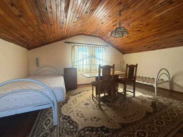 Tirane, jepet me qera apartament 2+1+Ballkon Kati 2, 90 m² 500 € (Rruga e Dibres)