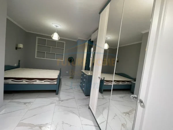 Qera, Apartament 2+1+2, Sheshi Willson, Tiranë.