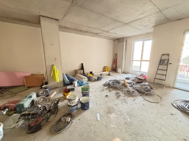 Tirane, jepet me qera zyre Kati 2, 81 m² 1.215 € 