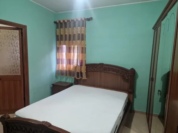 Tirane, jepet me qera apartament 2+1 Kati 3, 100 m² 450 € (Vila L Astir)