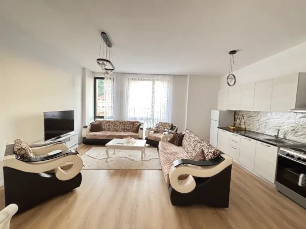 Tirane, jepet me qera 2+1+Ballkon Kati 2, 110 m² 720 € 