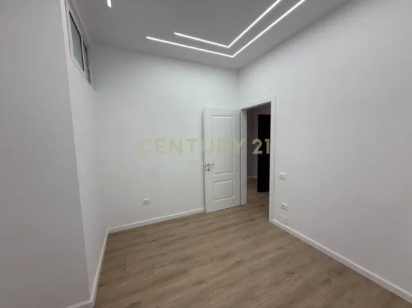 Tirane, shitet apartament 1+1 Kati 2, 60 m² 100.000 € (astir)